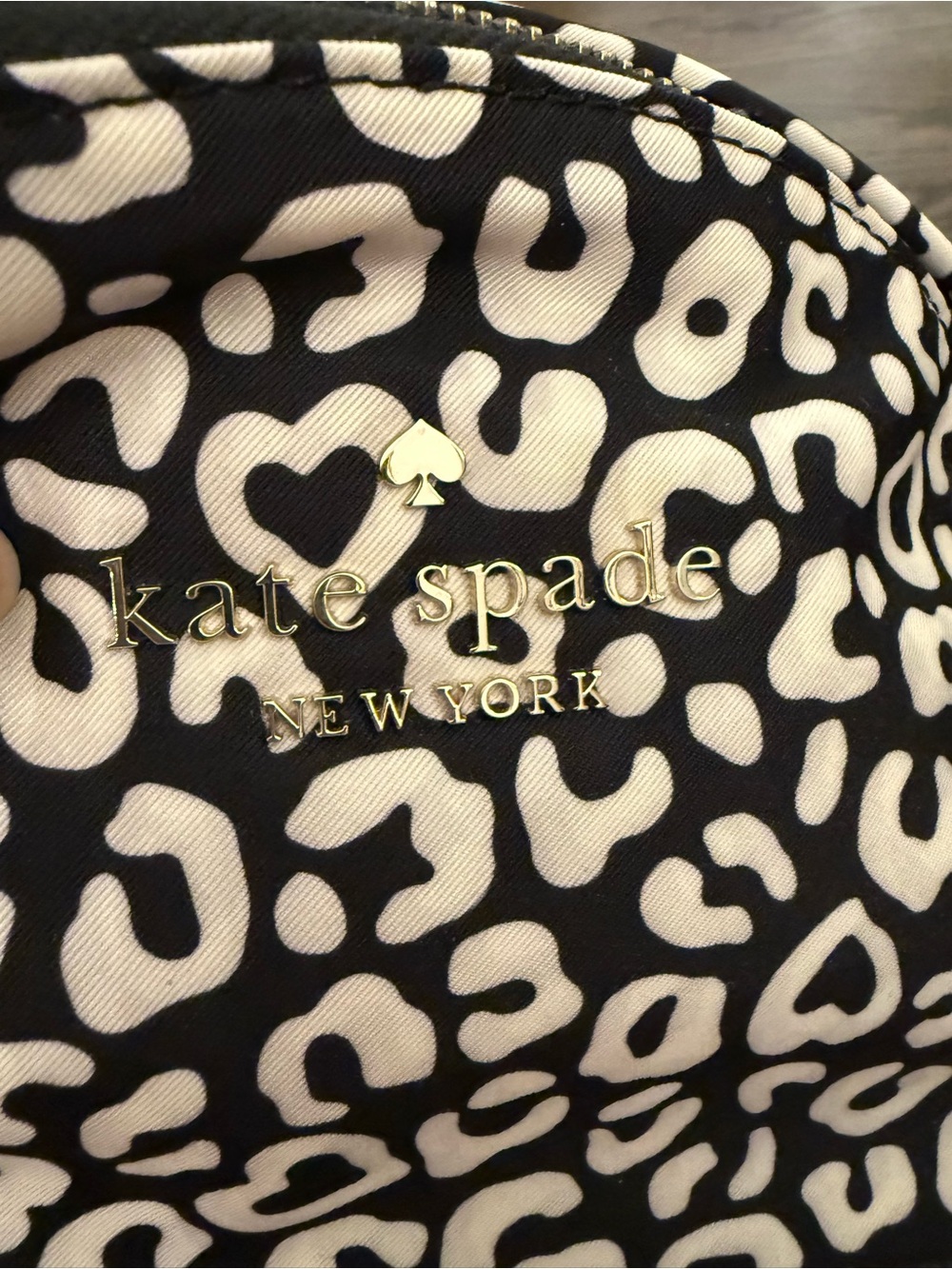 Kate spade Black & White Heart Leopard Print Backpack NWT New! - Picture 6 of 8